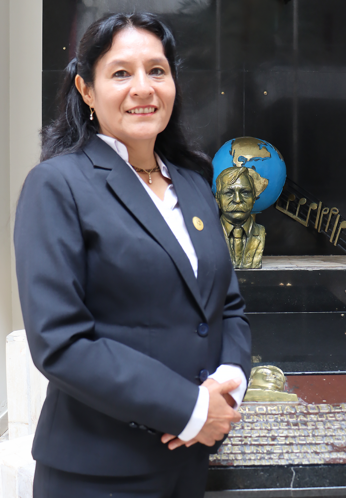 Foto de la Dra. Maria Teresa Cabanillas Lopez