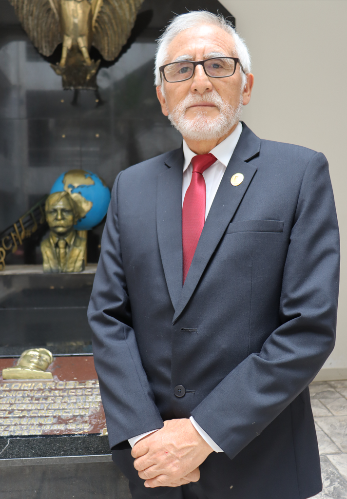 Foto del Dr. Tito Huberto Hinostroza Robles