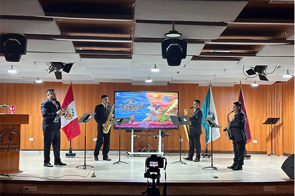 Banner de noticia: Fotos del Concierto de Saxofones por Fiestas Patrias