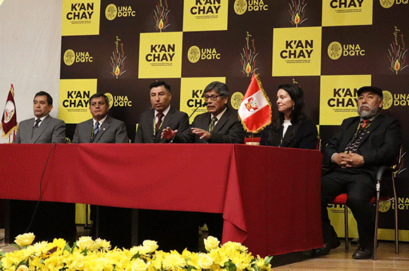 Banner de noticia: Fotos de la firma de convenio de investigación y cooperación interinstitucional entre la UNDAR y la UNADQTC
