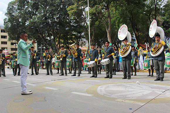 Banner de noticias: Fotos del I Concurso de Bandas Escolares UNDAR-2024