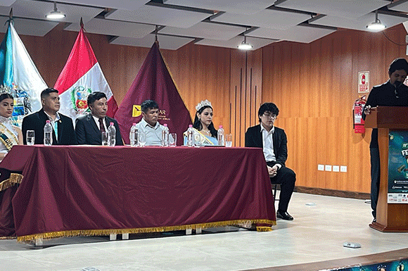 Banner de noticia: Fotos del Festival de Cine en Huánuco