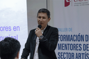 Banner de noticias: Fotos del primer taller de formación de mentores