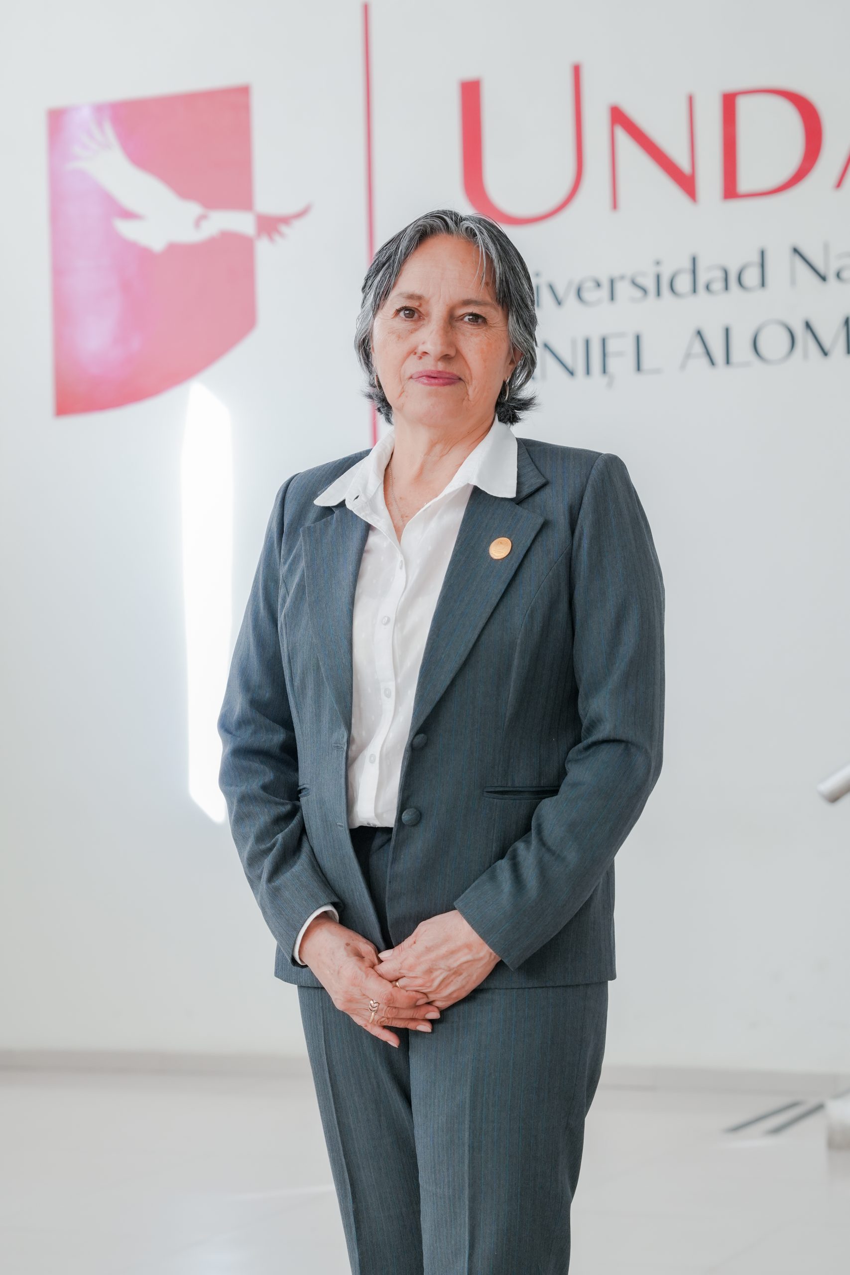 Foto del director general de administración de la UNDAR